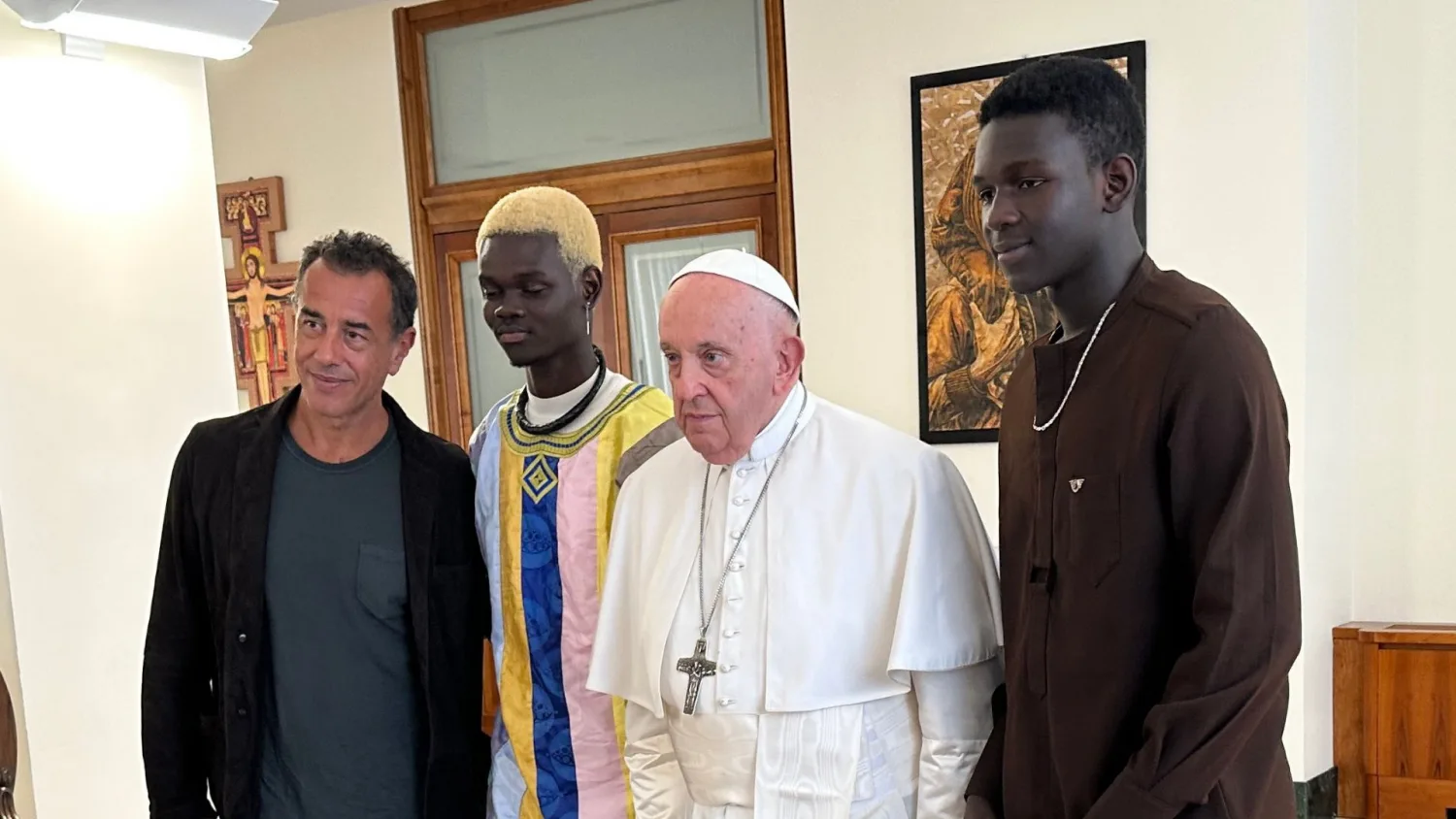 Matteo Garrone incontra il Papa con il cast di ‘Io Capitano’