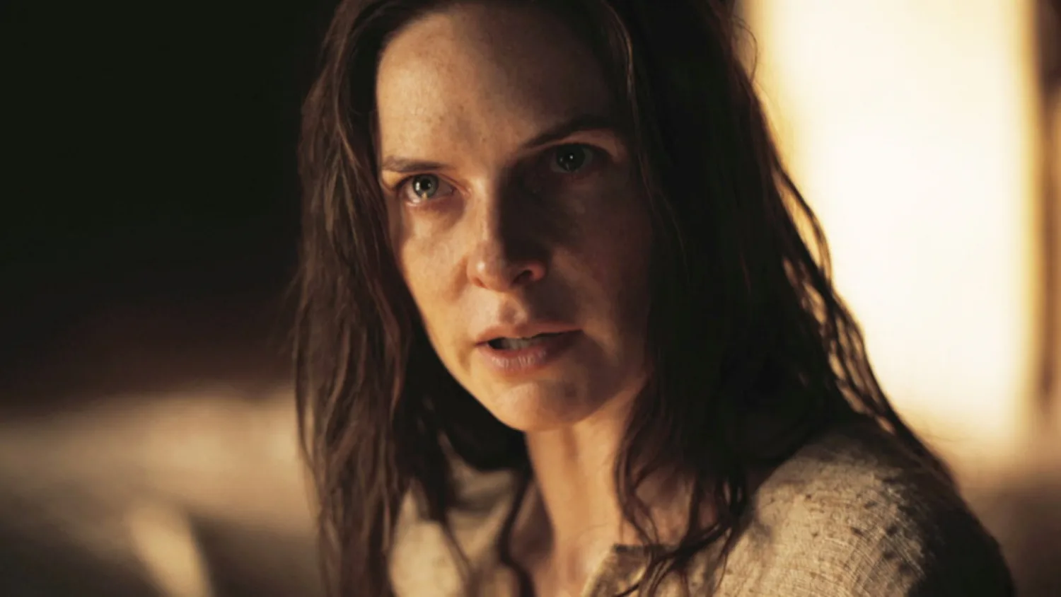 Rebecca Ferguson insieme a Chris Pratt nel thriller ‘Mercy’